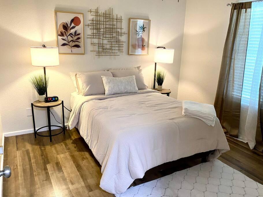 Contemporary 2-Bedroom Rental Unit Eagle Pass Extérieur photo