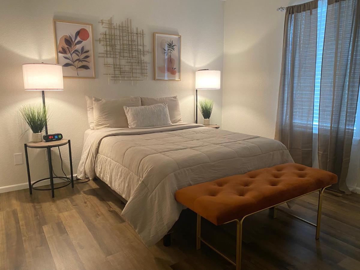 Contemporary 2-Bedroom Rental Unit Eagle Pass Extérieur photo
